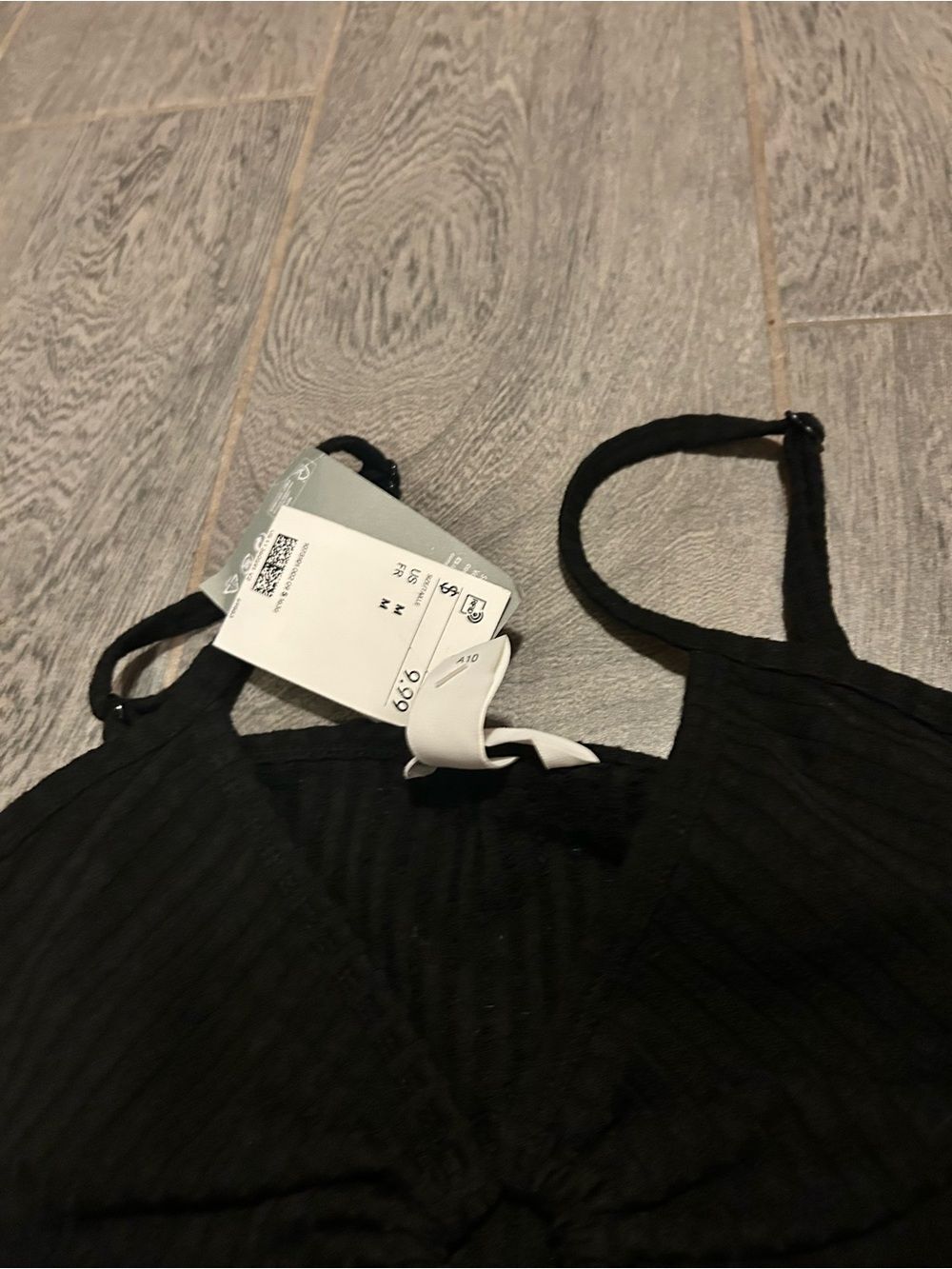H&M Black Ribbed Drawstring Crop Top-size medium - Picture 2 of 7
